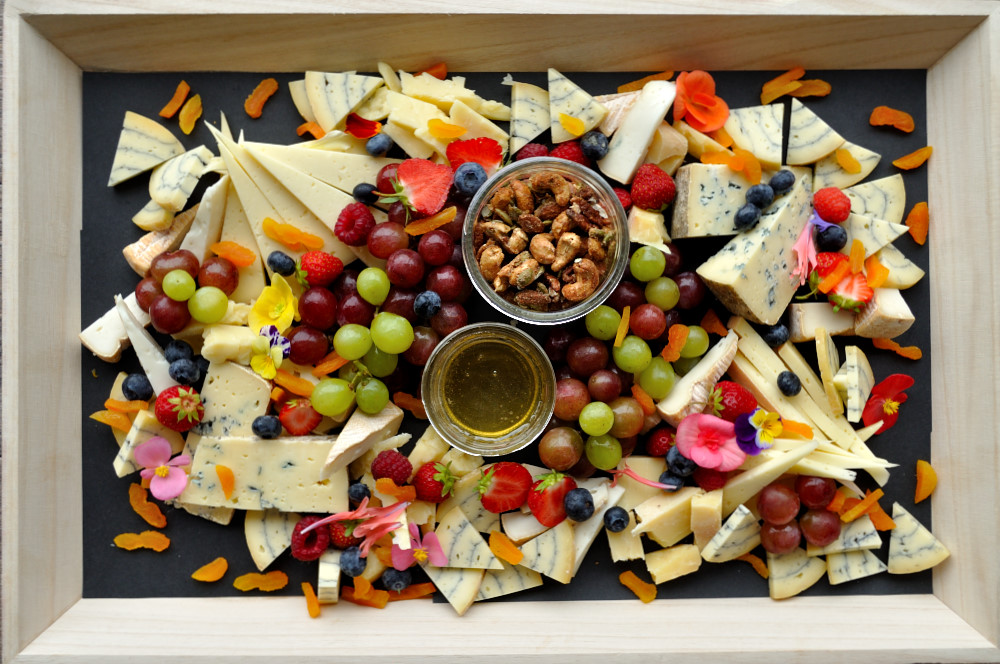 Artisan-Cheese-Platter-Epicuria-Catering-Ottawa